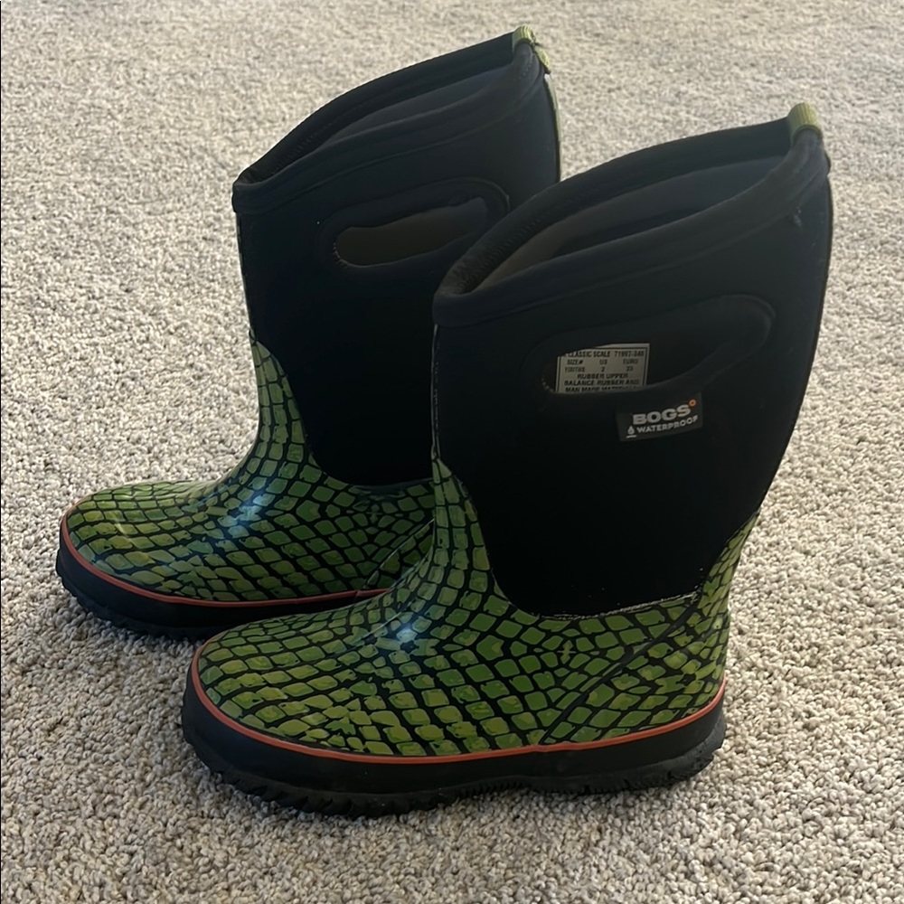 COPY - Bogs Green and Black Waterproof Boots